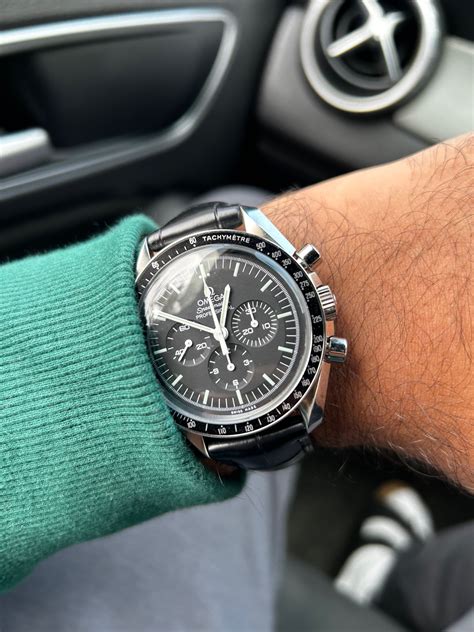 omega speedmaster professional wrist shot|omega speedmaster moonwatch professional 2021.